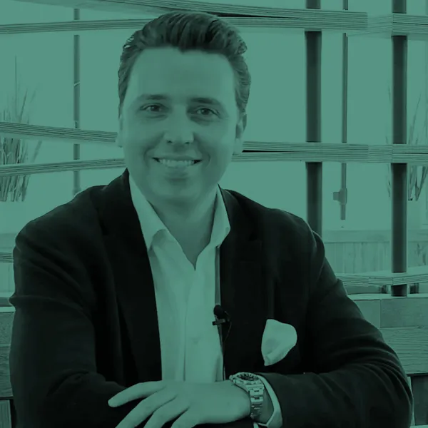 Bild, das Justus Holzmann zeigt